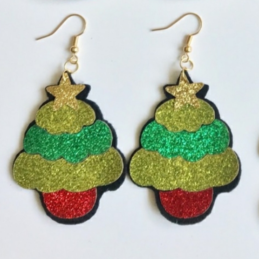 Christmas 🎄 Tree Earrings
